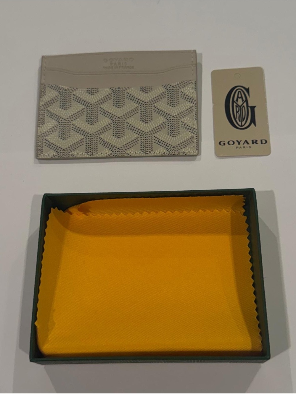 Goyard Card Holder White - Picture 2 of 4